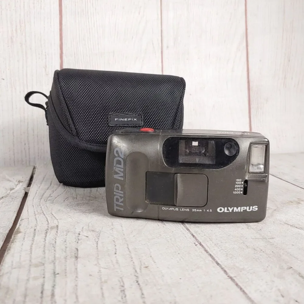 Olympus Trip MD2 Film Camera Point Shoot 35mm 1:4.5 Lens FinePix Case UNTESTED